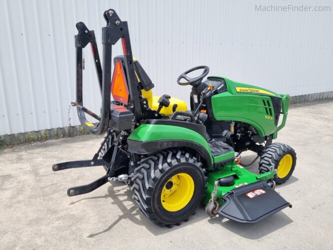 2018 John Deere 1025R