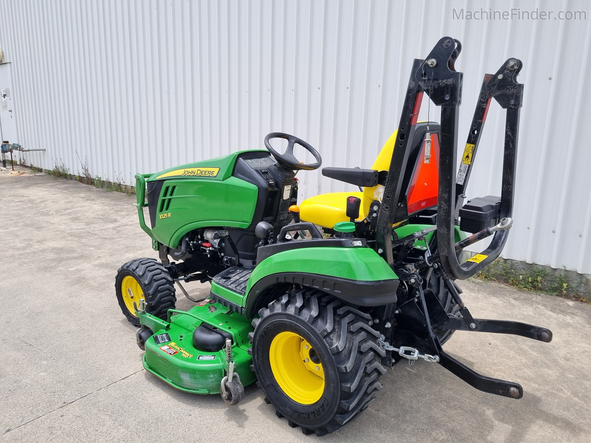 2018 John Deere 1025R