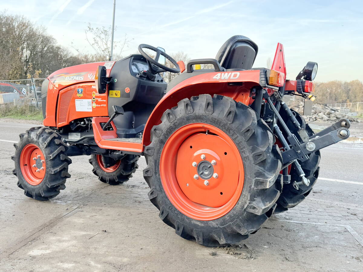 Kubota B2741S Tractor 4WD – 27hp