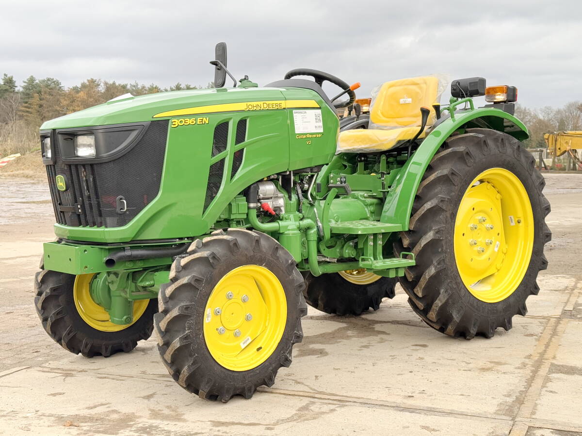 John Deere 3036EN Tractor 4WD V2 – 36hp